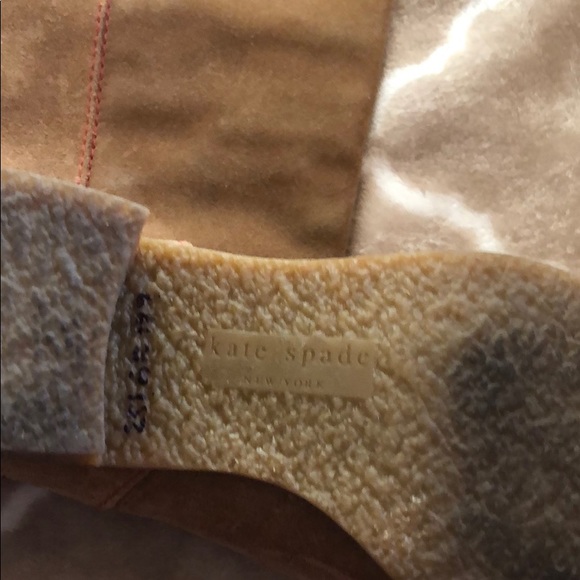 Kate Spade 👢 - Picture 3 of 4